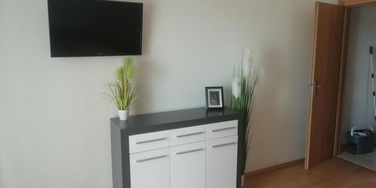 Apartmani Kod Rade Pakostane Exterior photo